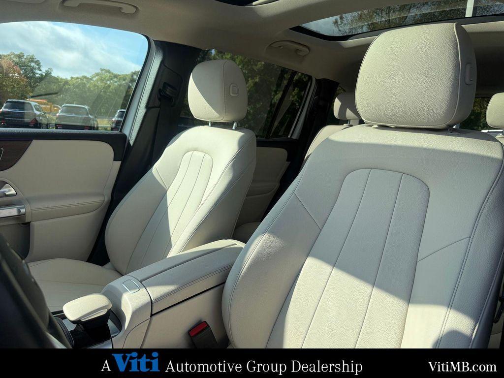 used 2023 Mercedes-Benz GLB 250 car, priced at $35,991