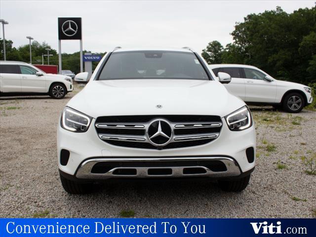new 2022 Mercedes-Benz GLC 300 car