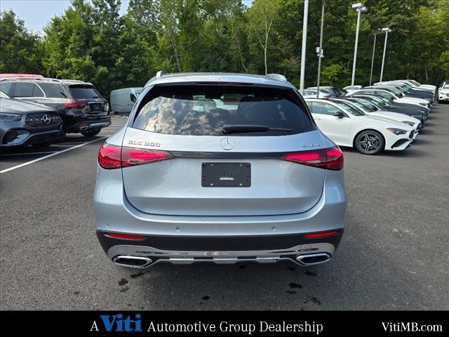 new 2025 Mercedes-Benz GLC 300 car, priced at $59,850