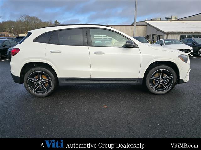 new 2025 Mercedes-Benz GLA 250 car, priced at $53,425