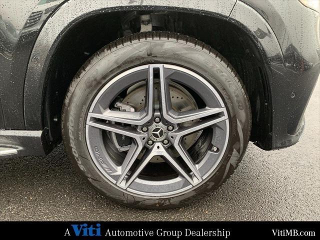 new 2025 Mercedes-Benz GLS 450 car, priced at $96,870