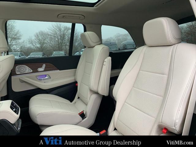 new 2025 Mercedes-Benz GLS 450 car, priced at $90,980