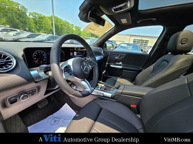 new 2024 Mercedes-Benz GLB 250 car