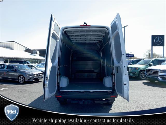 new 2025 Mercedes-Benz Sprinter 2500 car, priced at $63,033