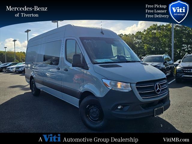 new 2025 Mercedes-Benz Sprinter 2500 car, priced at $69,816