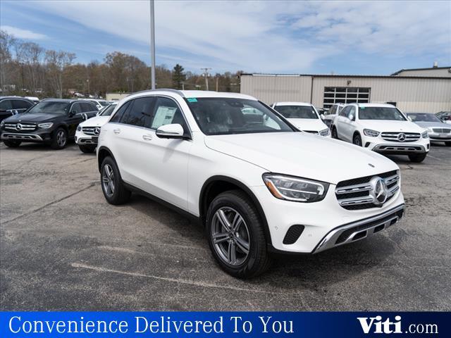 new 2022 Mercedes-Benz GLC 300 car