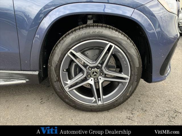 new 2025 Mercedes-Benz GLS 450 car, priced at $101,715