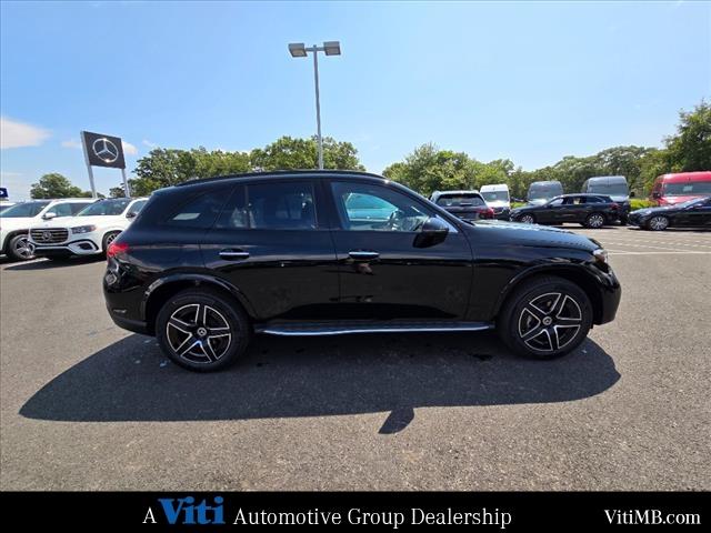 new 2025 Mercedes-Benz GLC 300 car, priced at $63,850