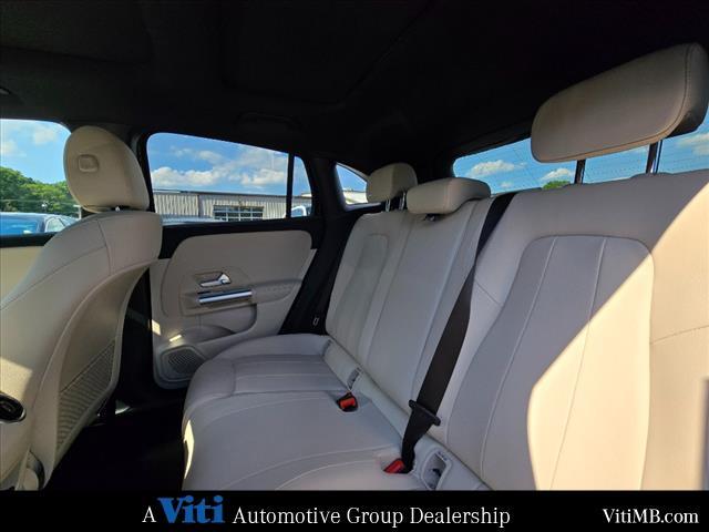new 2025 Mercedes-Benz GLA 250 car