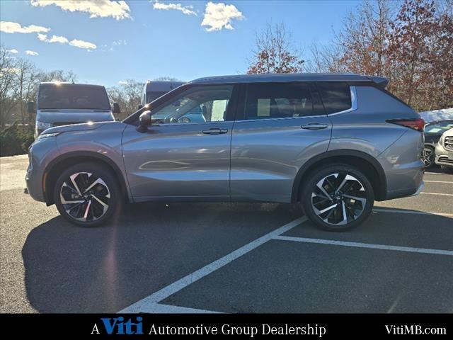 used 2022 Mitsubishi Outlander car, priced at $26,988