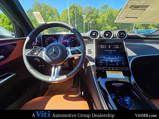 new 2025 Mercedes-Benz GLC 300 car