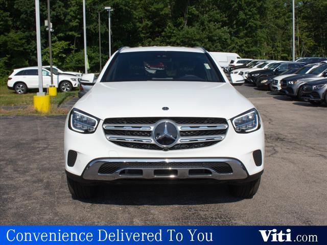new 2022 Mercedes-Benz GLC 300 car