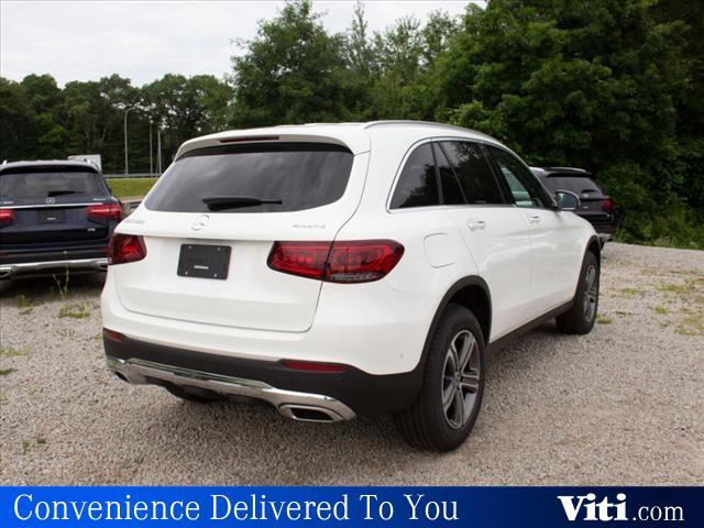 new 2022 Mercedes-Benz GLC 300 car