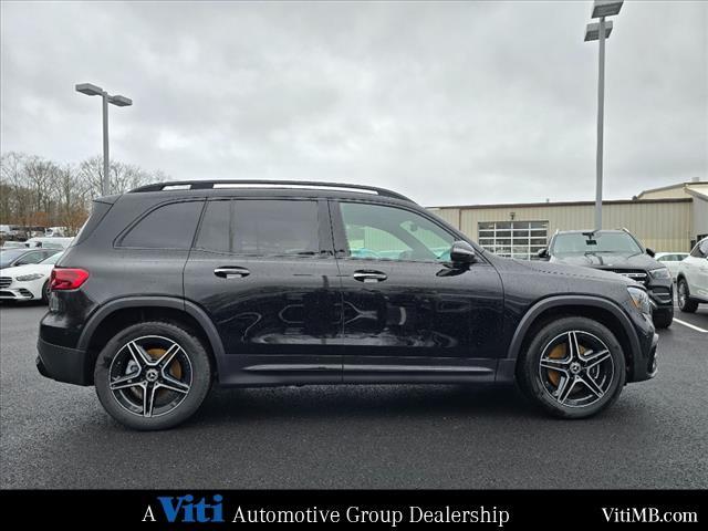 new 2024 Mercedes-Benz GLB 250 car