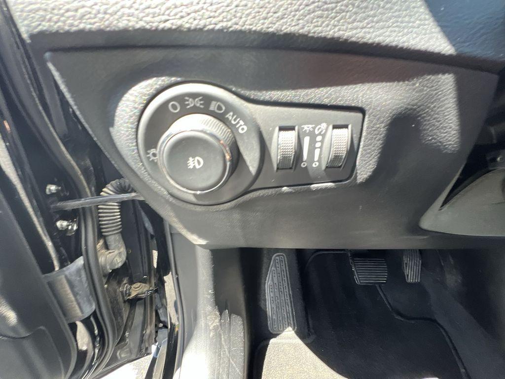 used 2019 Jeep Compass car, priced at $15,775