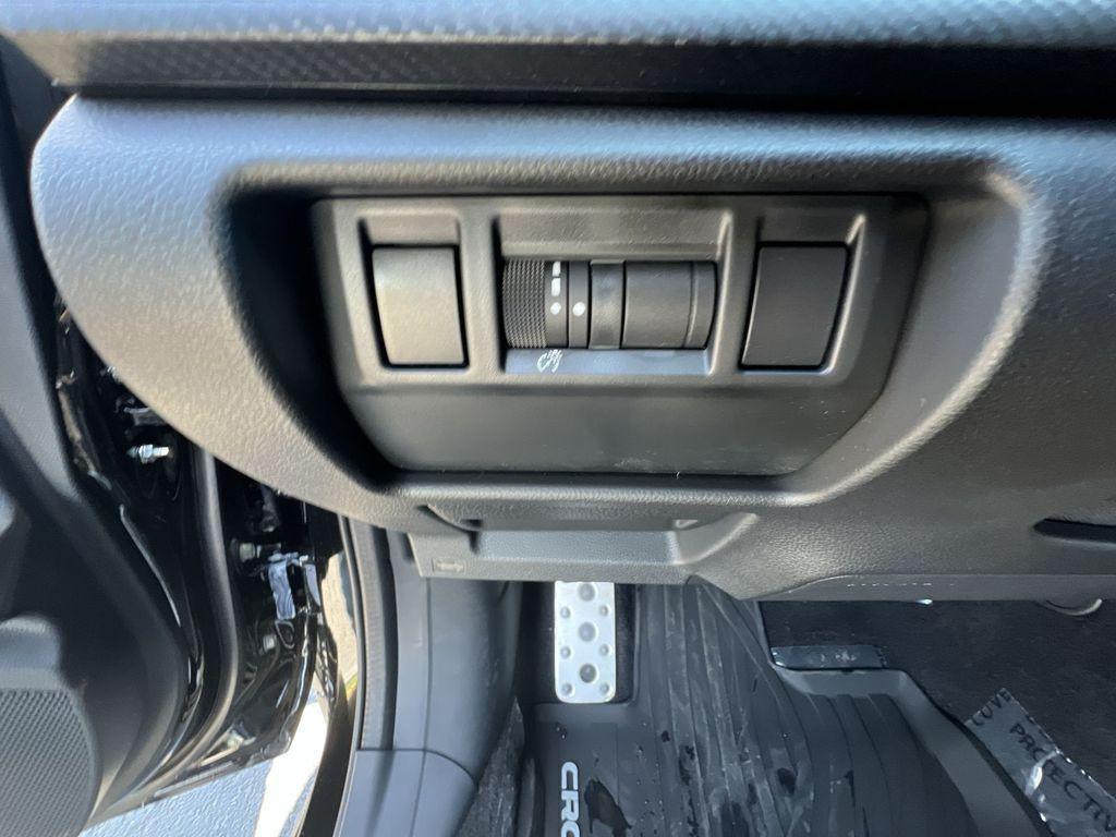 new 2025 Subaru Crosstrek car, priced at $33,015