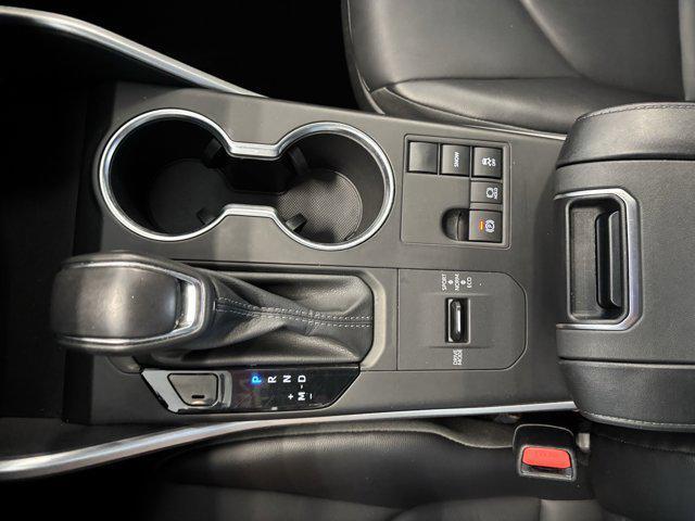 used 2024 Toyota Highlander car, priced at $43,764