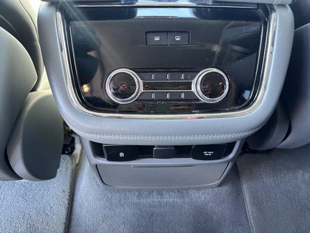 used 2020 Lincoln Navigator car