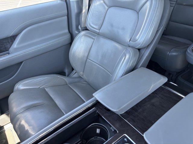 used 2020 Lincoln Navigator car
