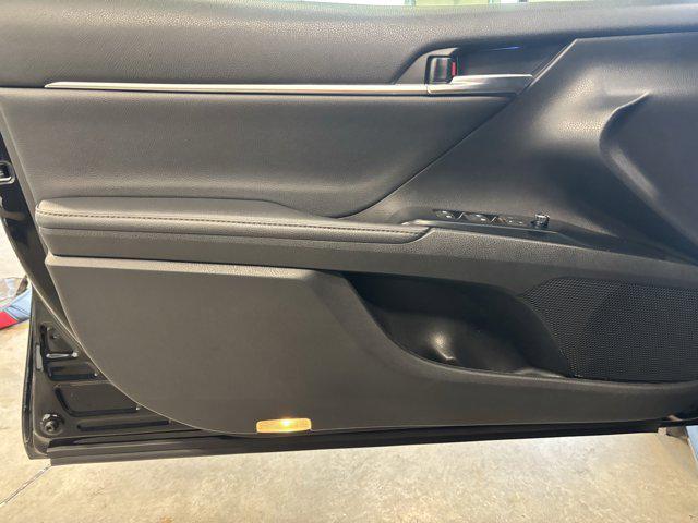 used 2020 Toyota Camry Hybrid car, priced at $26,844