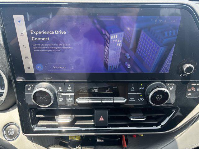 used 2023 Toyota Highlander car, priced at $38,484