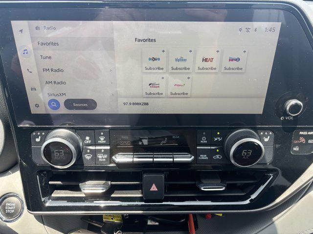 used 2023 Toyota Highlander car, priced at $38,484