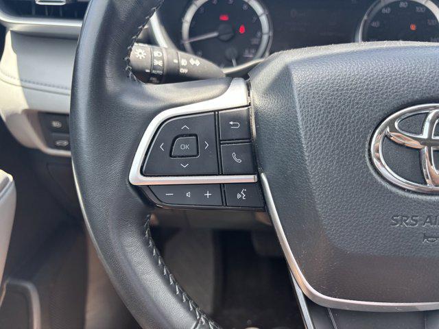 used 2023 Toyota Highlander car, priced at $38,484