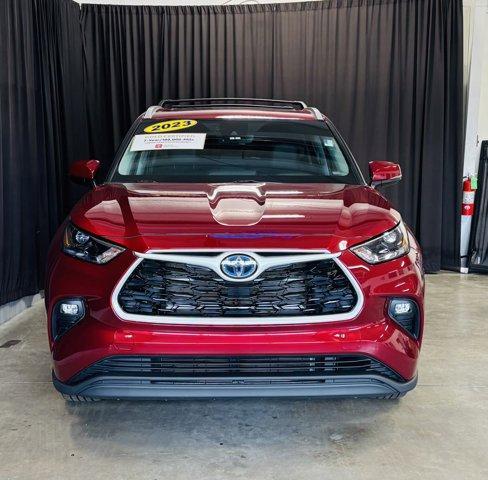 used 2023 Toyota Highlander Hybrid car, priced at $41,994