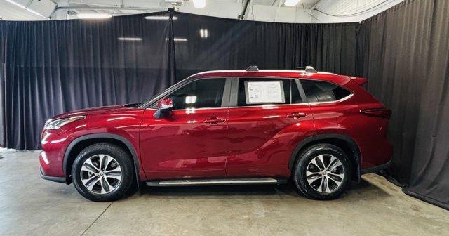 used 2023 Toyota Highlander Hybrid car, priced at $41,994