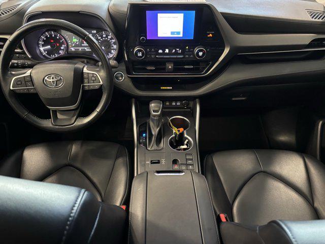 used 2023 Toyota Highlander car, priced at $40,676