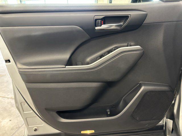 used 2023 Toyota Highlander car, priced at $40,676