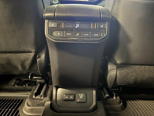 new 2025 Toyota Highlander Hybrid car, priced at $53,988