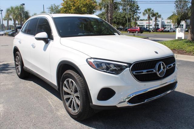 new 2024 Mercedes-Benz GLC 300 car, priced at $48,985