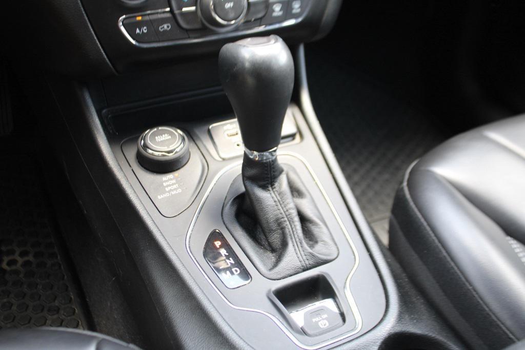 used 2022 Jeep Cherokee car, priced at $25,702