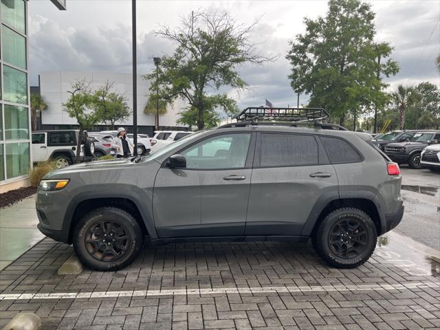 used 2022 Jeep Cherokee car, priced at $25,386