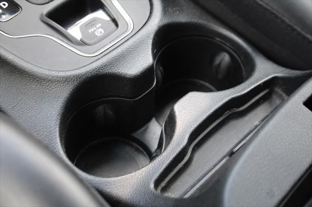 used 2022 Jeep Cherokee car, priced at $25,386