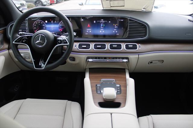 new 2025 Mercedes-Benz GLE 450 car, priced at $81,565