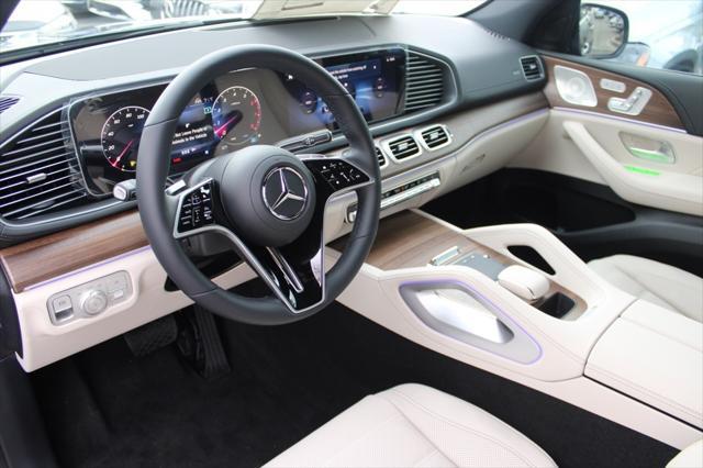 new 2025 Mercedes-Benz GLE 450 car, priced at $81,565