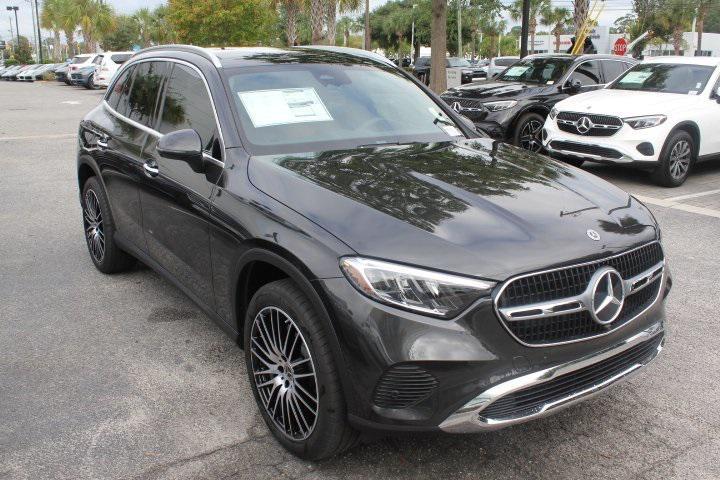 new 2025 Mercedes-Benz GLC 300 car, priced at $59,085