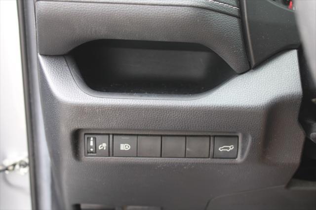 used 2020 Toyota RAV4 car, priced at $25,467