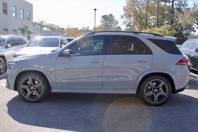 new 2025 Mercedes-Benz GLE 450 car, priced at $85,030