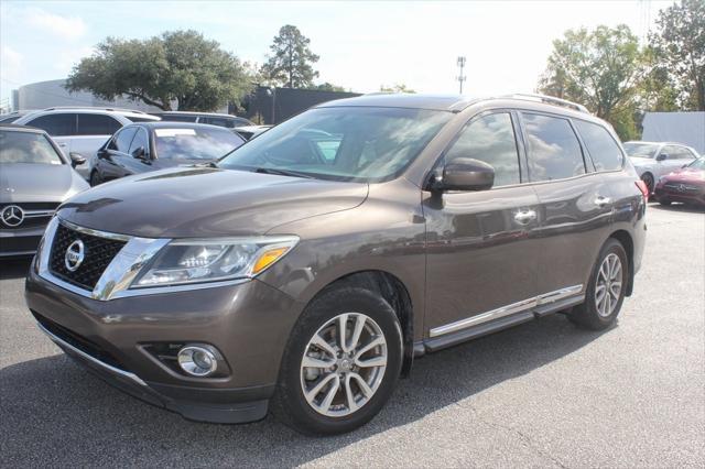 used 2015 Nissan Pathfinder car, priced at $10,888