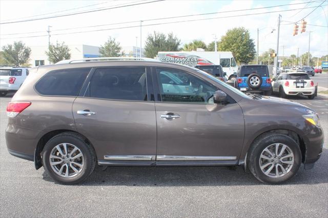 used 2015 Nissan Pathfinder car, priced at $10,888