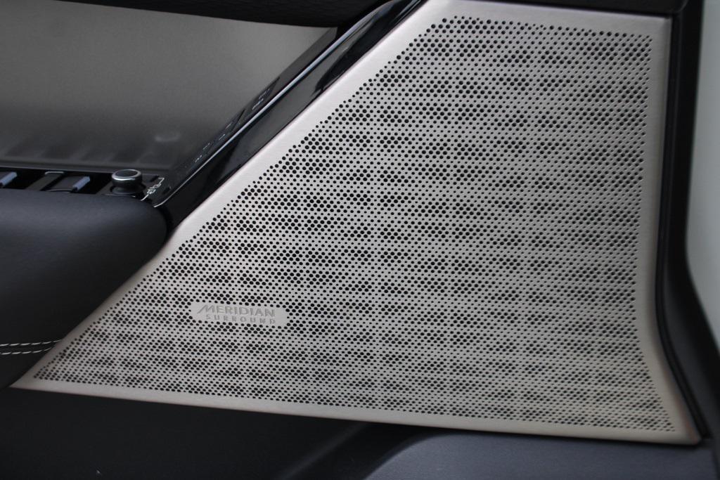 used 2022 Land Rover Range Rover Velar car, priced at $41,620