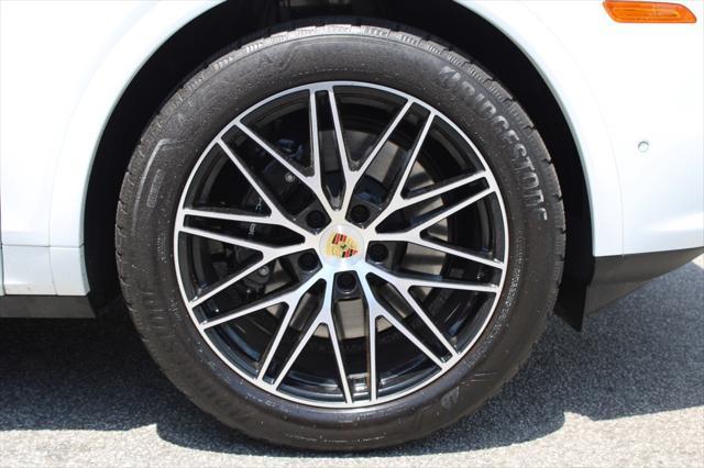 used 2024 Porsche Cayenne car