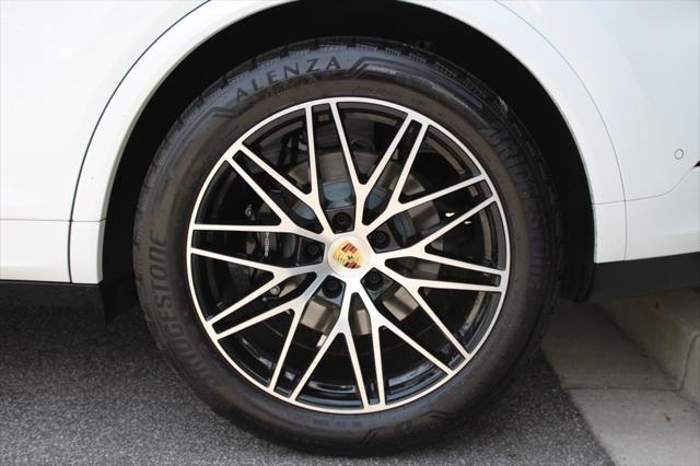 used 2024 Porsche Cayenne car