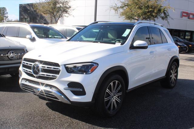 new 2025 Mercedes-Benz GLE 450 car, priced at $80,120