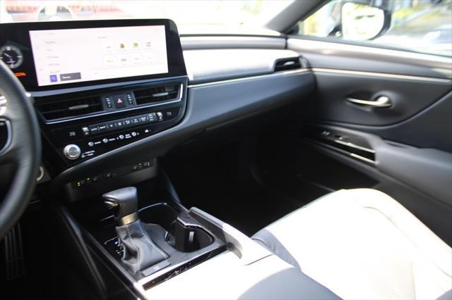 used 2023 Lexus ES 350 car, priced at $44,988