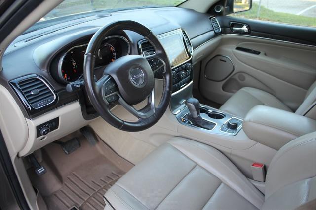 used 2020 Jeep Grand Cherokee car, priced at $29,888