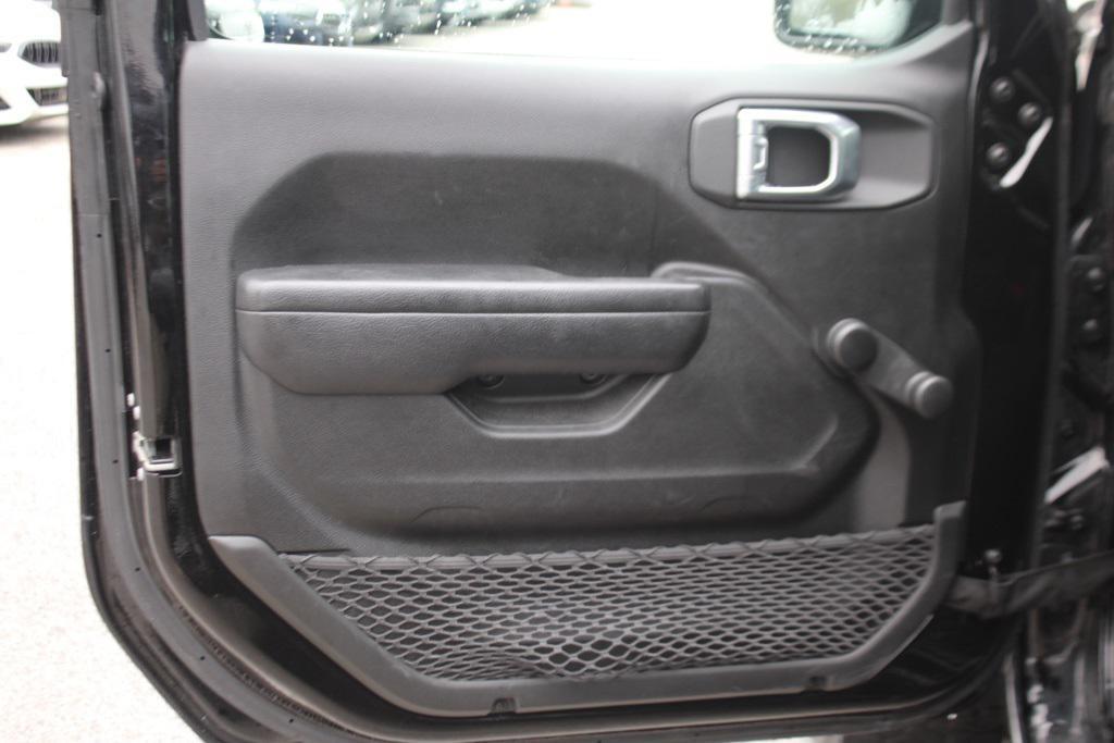 used 2022 Jeep Wrangler Unlimited car, priced at $30,567